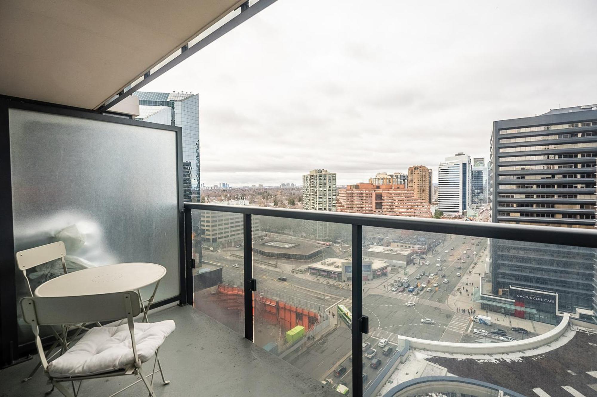 Globalstay Modern Apartments In North York Skyscraper Toronto Buitenkant foto