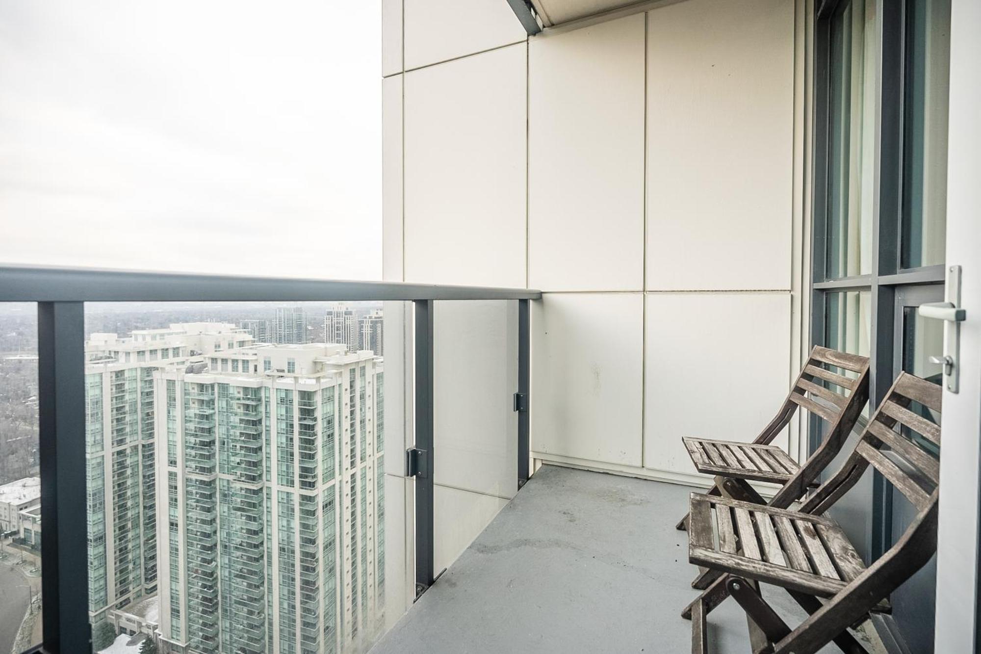 Globalstay Modern Apartments In North York Skyscraper Toronto Buitenkant foto